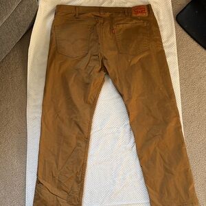 Levi's Men's Tan Chinos